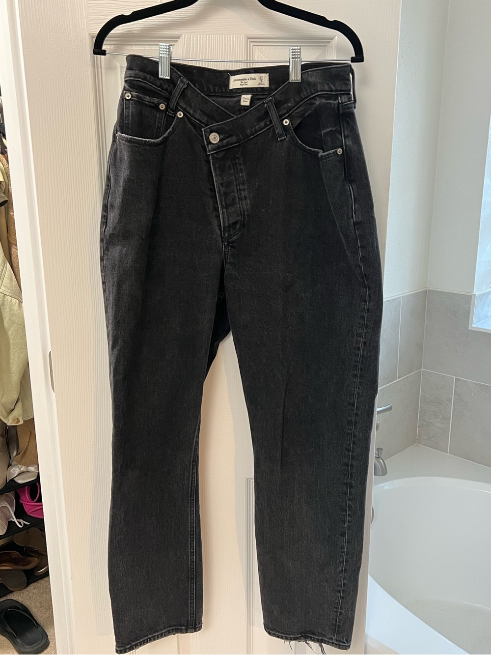 Abercrombie & Fitch High Rise Curve Love Jean